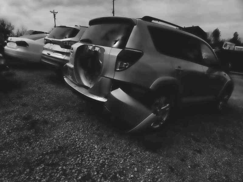 Toyota RAV4 Sport I4 2WD 2007