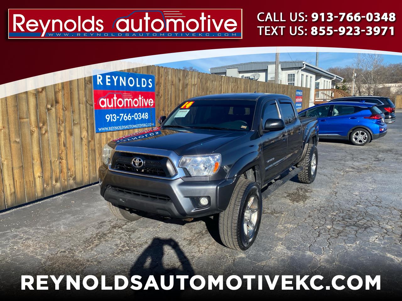 2014 Toyota Tacoma 2WD Double Cab V6 AT PreRunner (Natl)