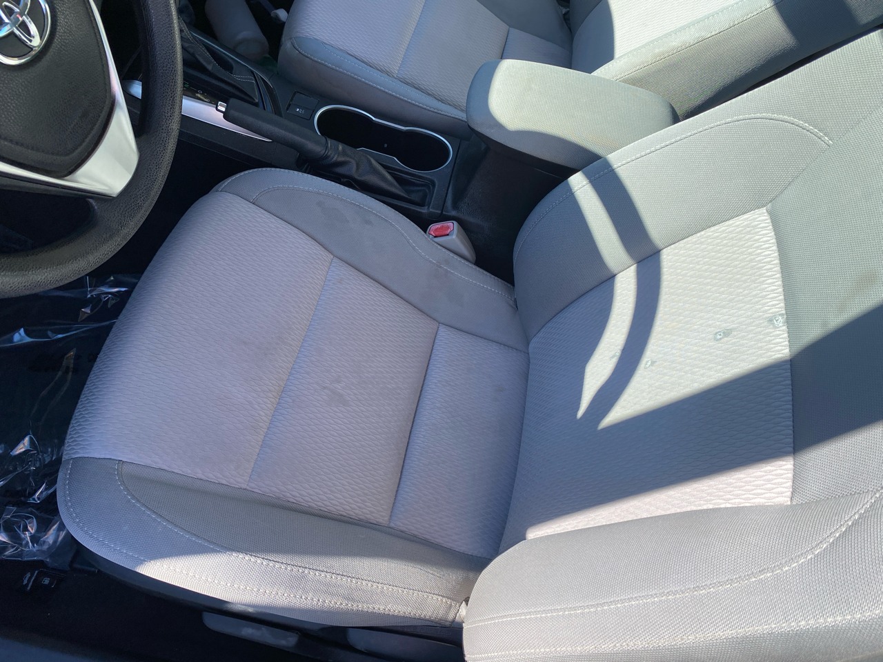 Toyota Corolla 4dr Sdn CVT LE Premium (Natl) 2015