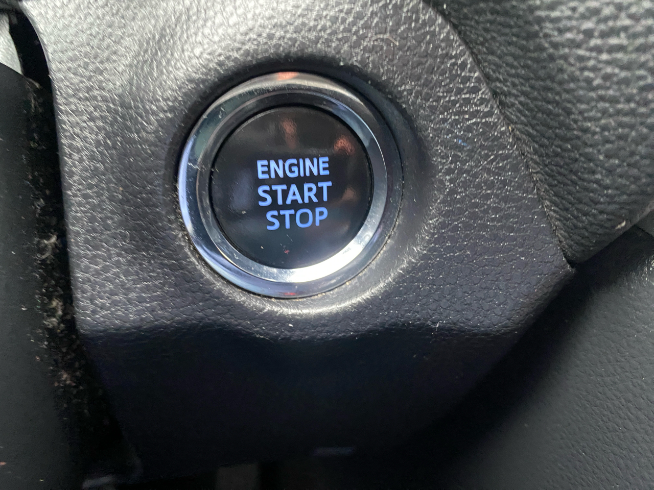 Toyota RAV4 Adventure AWD (Natl) 2019