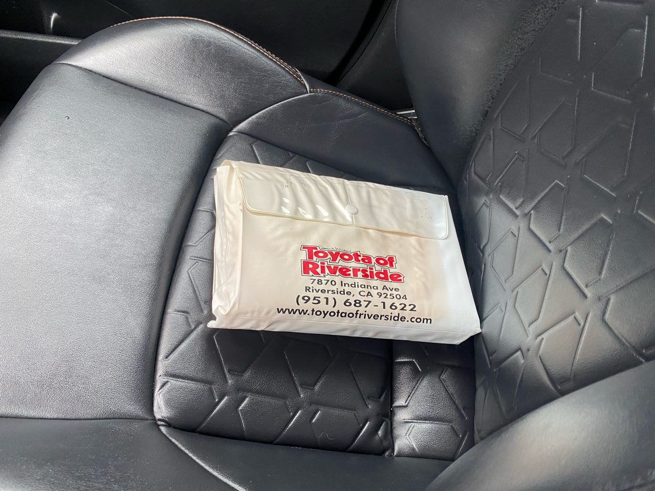 Toyota RAV4 Adventure AWD (Natl) 2019