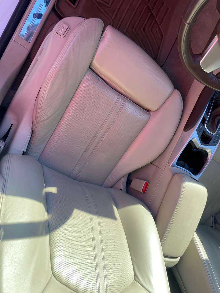 Cadillac SRX AWD 4dr Premium Collection 2010