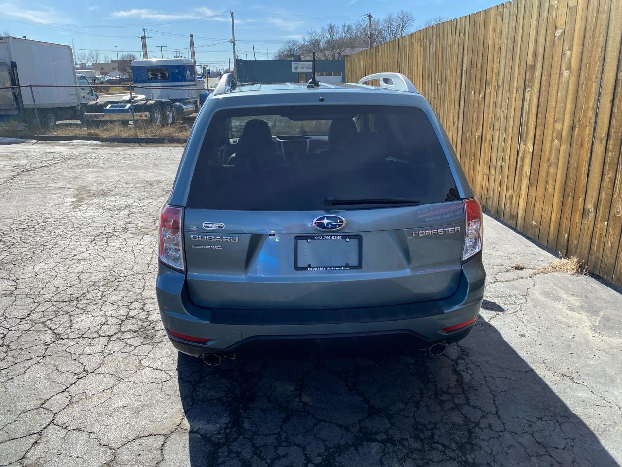 Subaru Forester 4dr Auto 2.5X Touring 2012