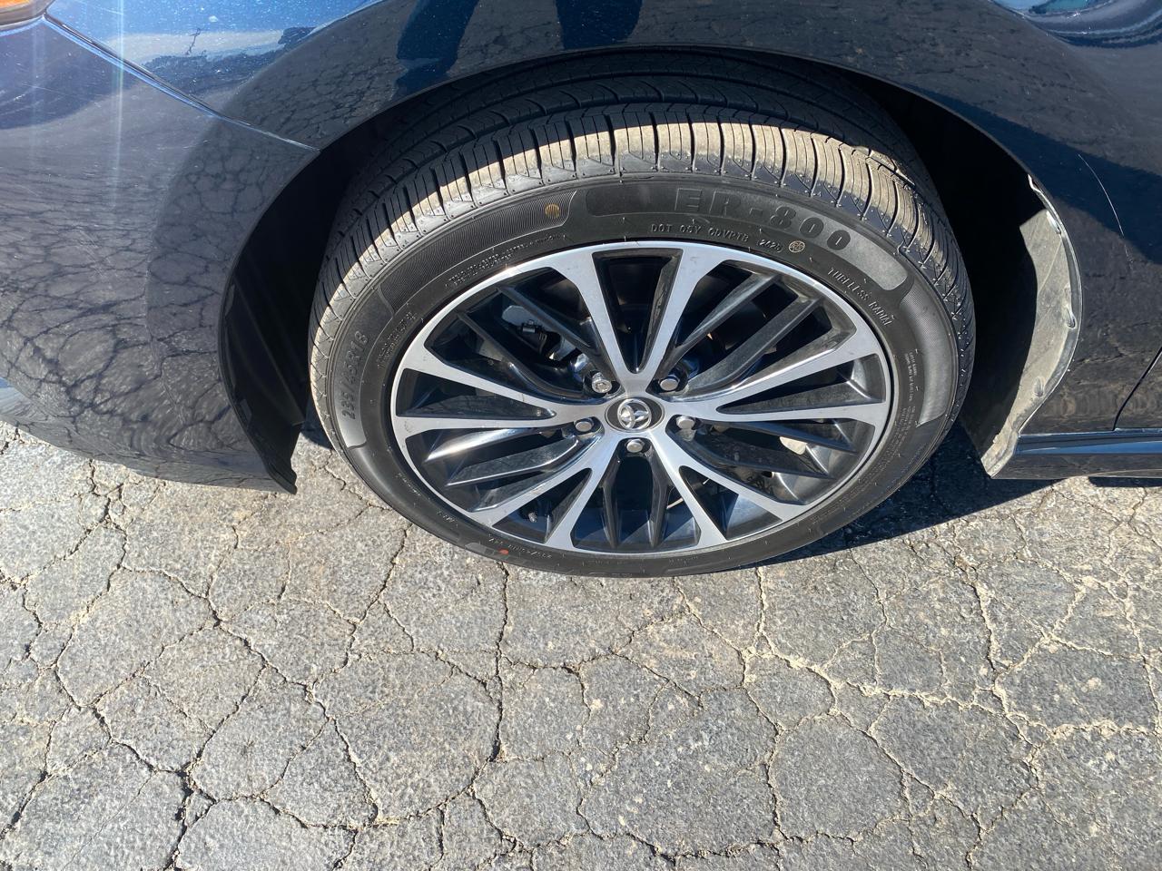 Toyota Camry SE Auto (Natl) 2020