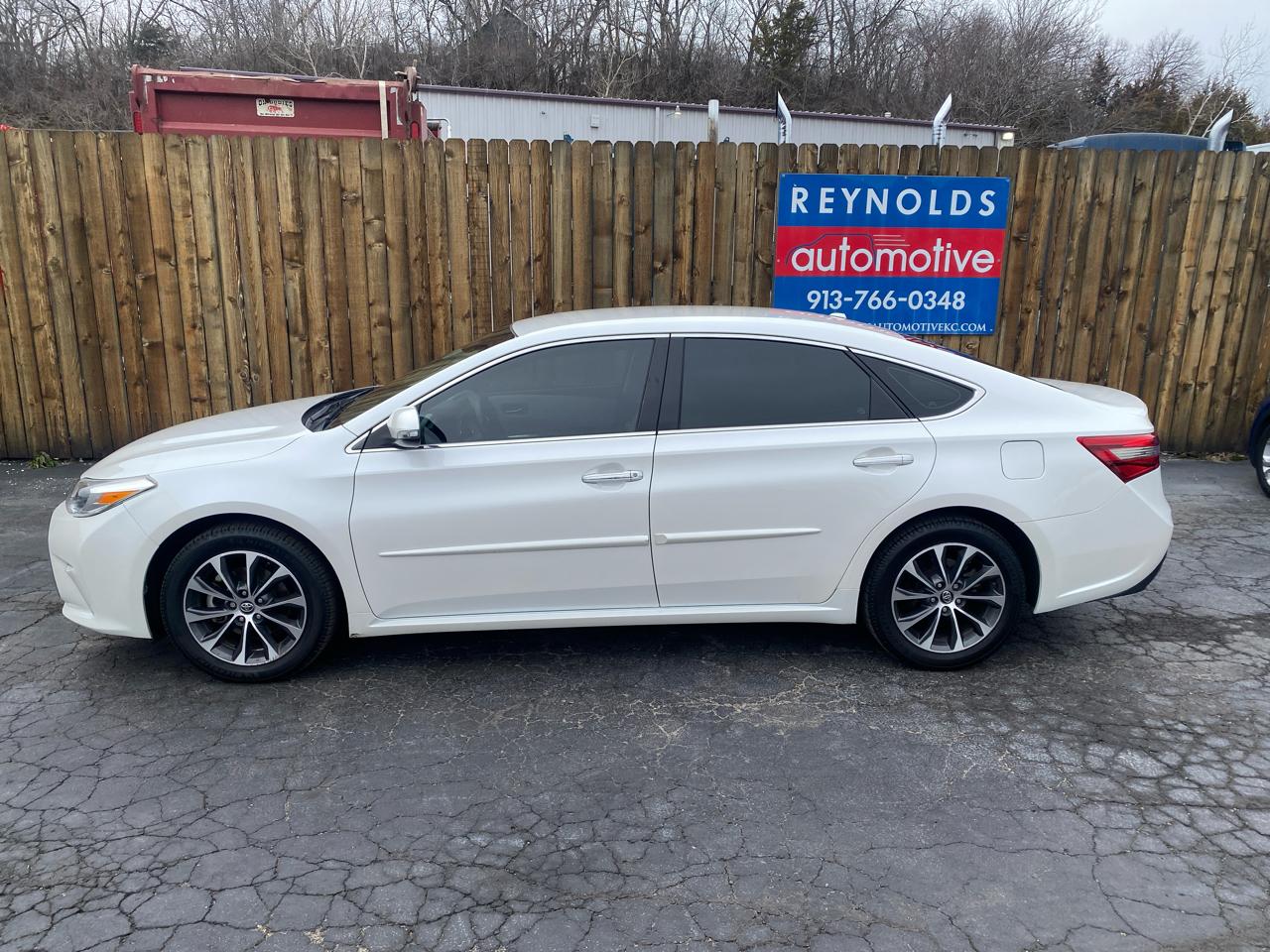 Toyota Avalon XLE Premium (Natl) 2018