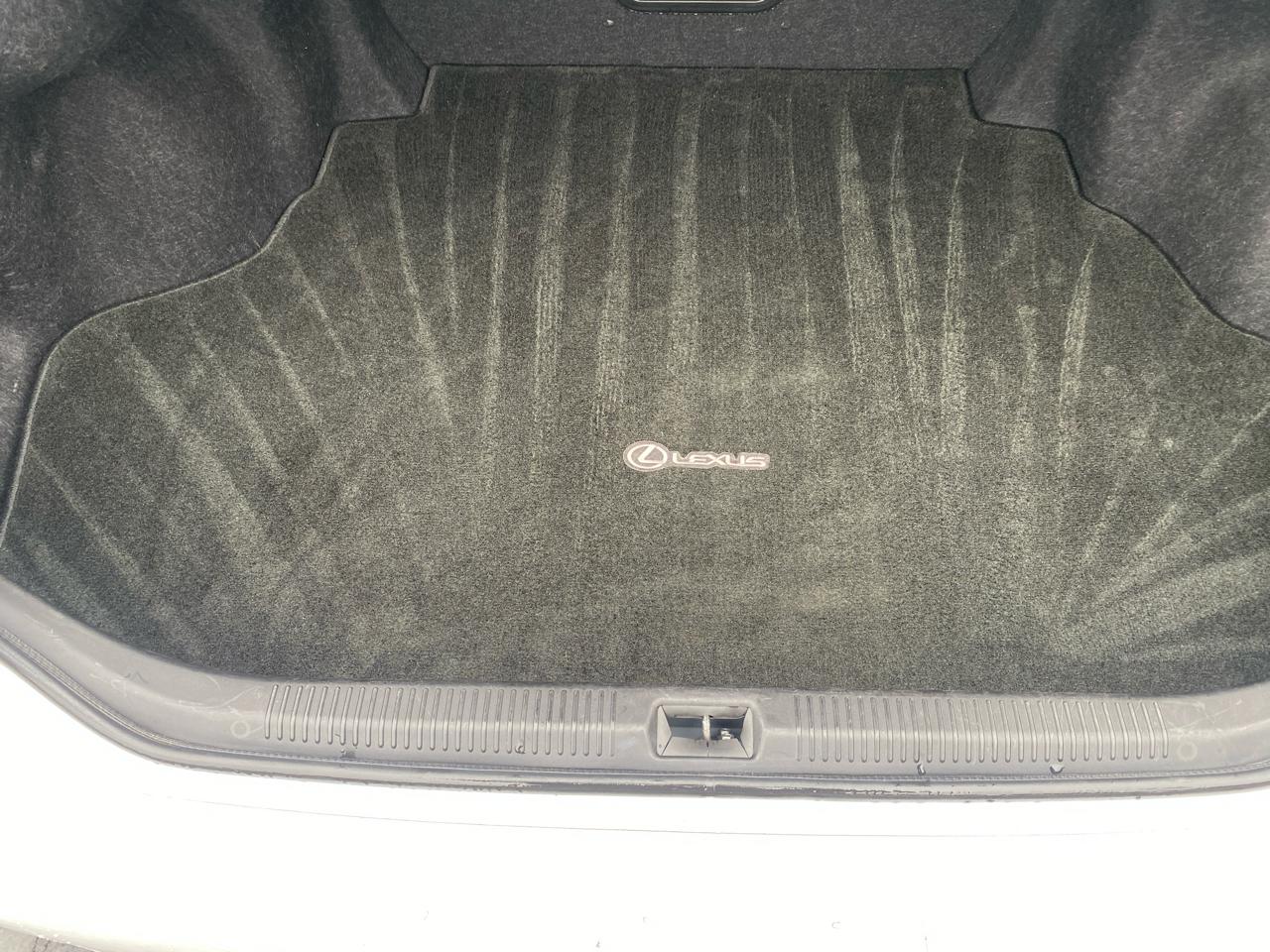 Lexus ES 350 4dr Sdn 2011