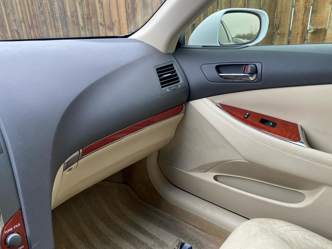 Lexus ES 350 4dr Sdn 2011