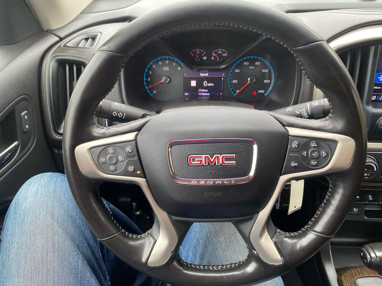 GMC Canyon 4WD Crew Cab 128.3" Denali 2019