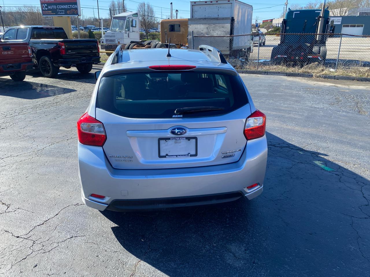 Subaru Impreza Wagon 5dr Auto 2.0i Sport Premium 2014