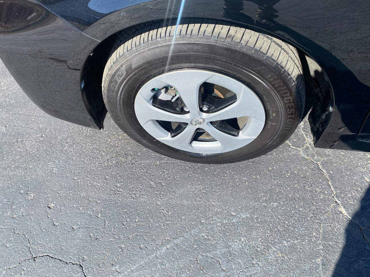 Toyota Prius 5dr HB Four (Natl) 2014