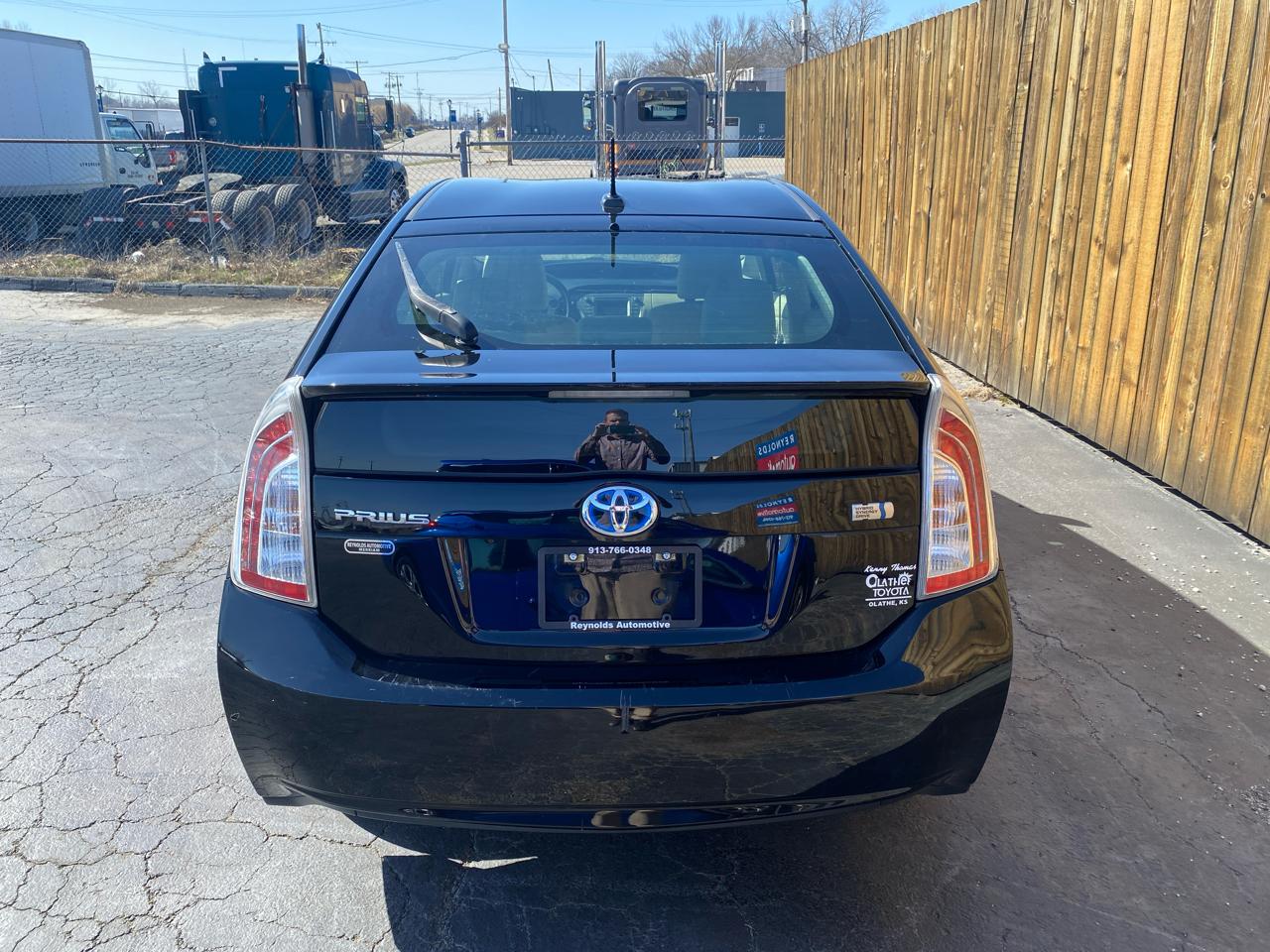 Toyota Prius 5dr HB Four (Natl) 2014