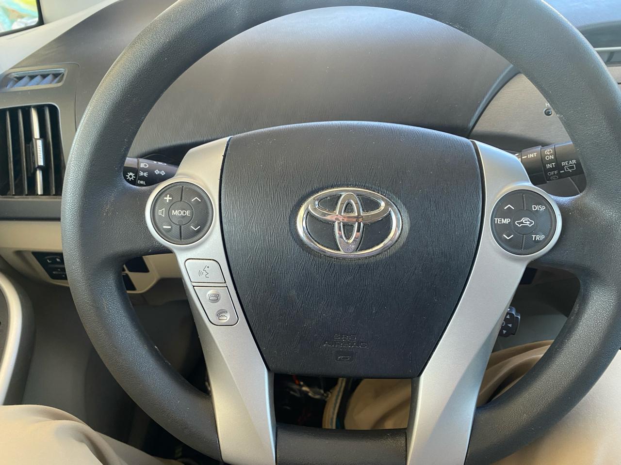 Toyota Prius 5dr HB Four (Natl) 2014