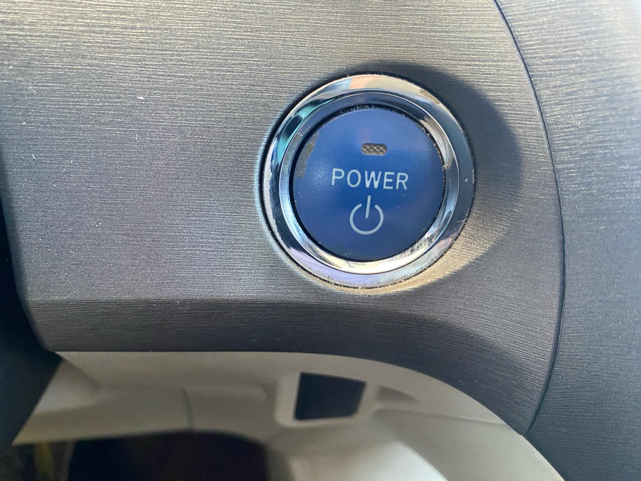 Toyota Prius 5dr HB Four (Natl) 2014