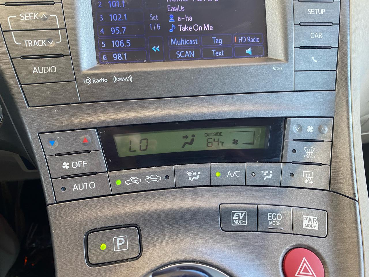 Toyota Prius 5dr HB Four (Natl) 2014