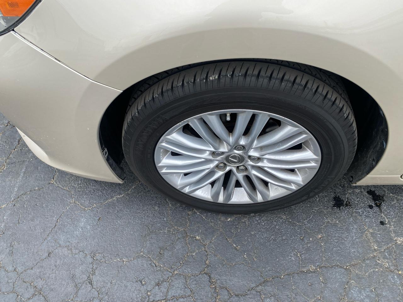 Lexus ES 350 4dr Sdn 2013