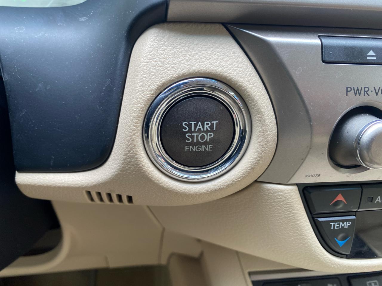 Lexus ES 350 4dr Sdn 2013