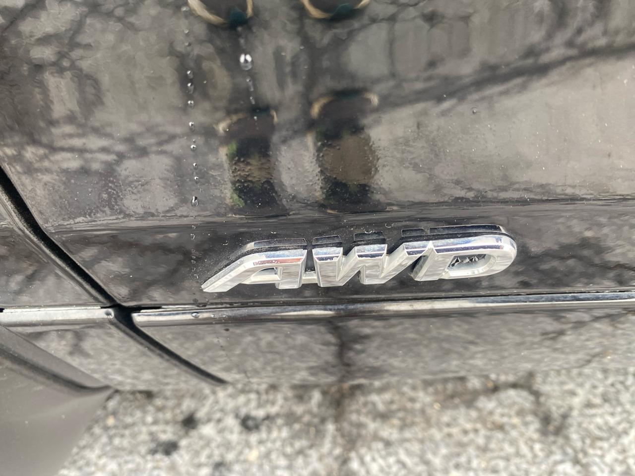 Toyota Highlander Hybrid Limited V6 AWD (Natl) 2019