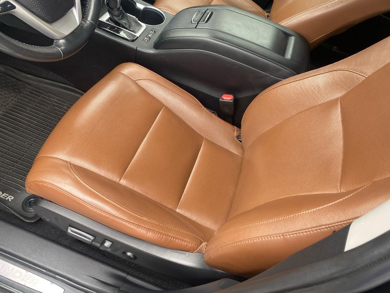 Toyota Highlander Hybrid Limited V6 AWD (Natl) 2019