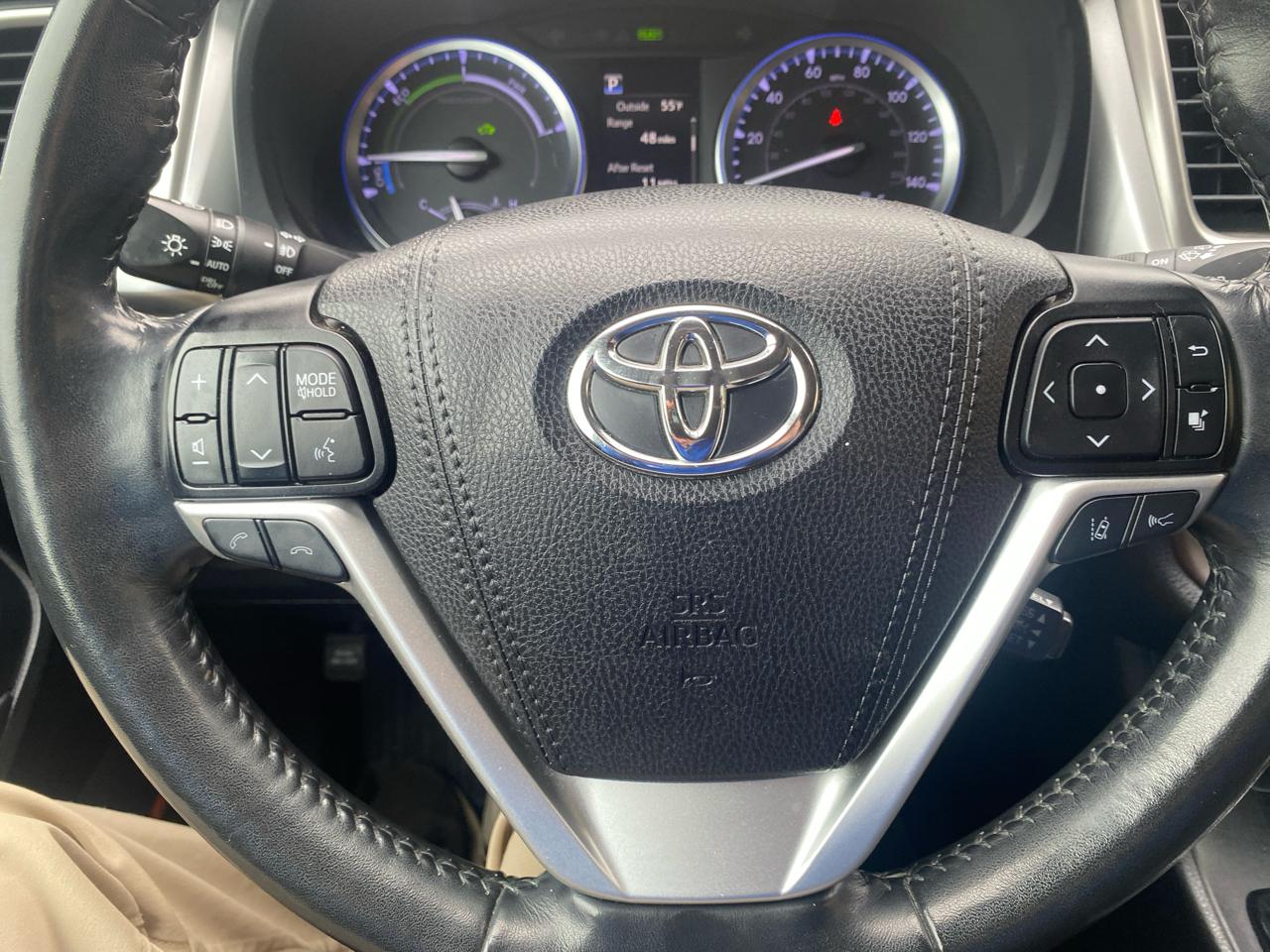 Toyota Highlander Hybrid Limited V6 AWD (Natl) 2019