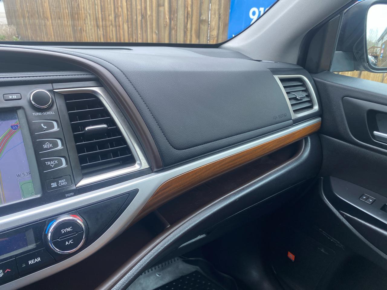 Toyota Highlander Hybrid Limited V6 AWD (Natl) 2019