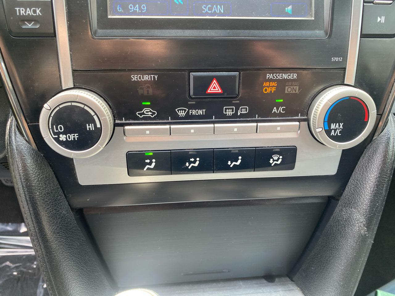 Toyota Camry SE 2012