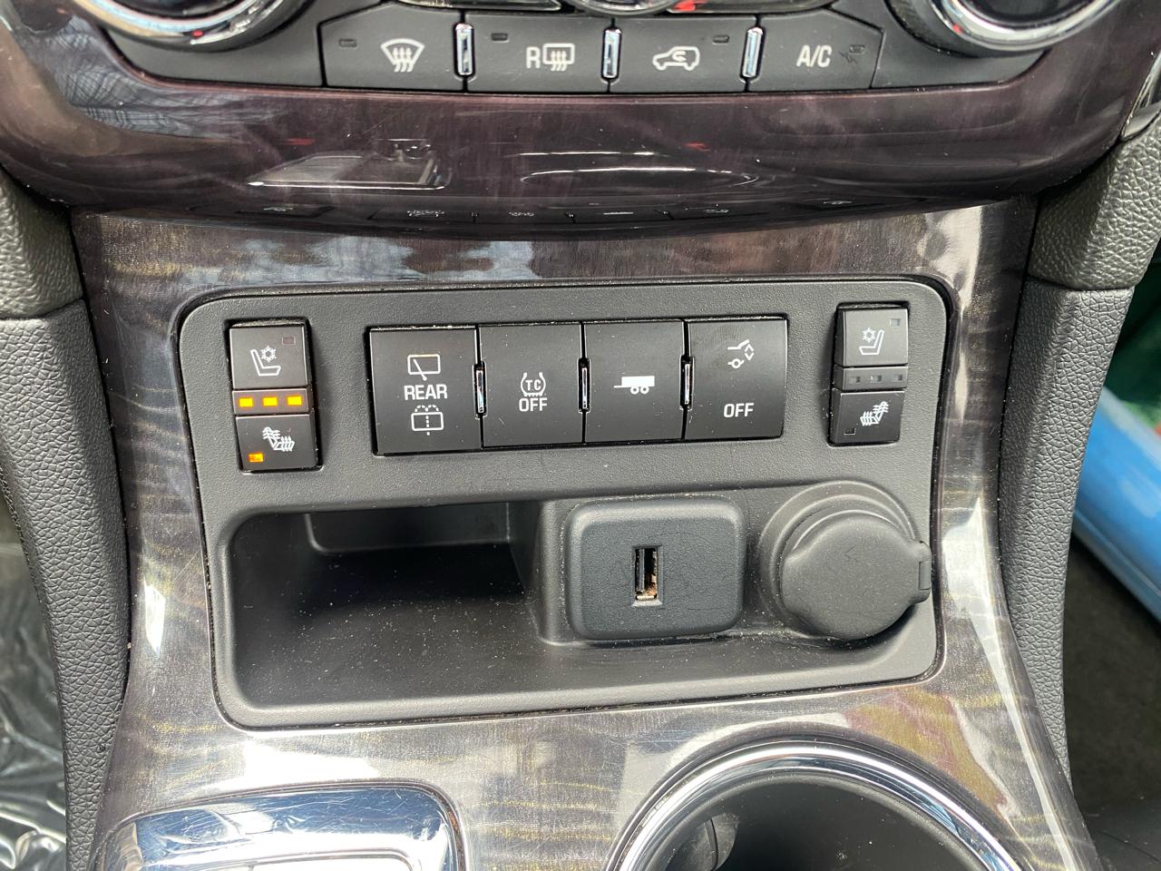 Buick Enclave FWD 4dr Premium 2016