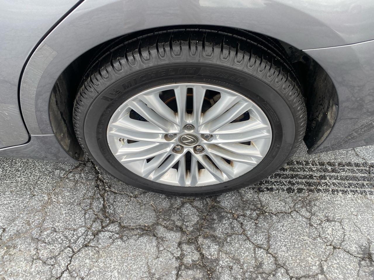 Lexus ES 350 4dr Sdn 2015