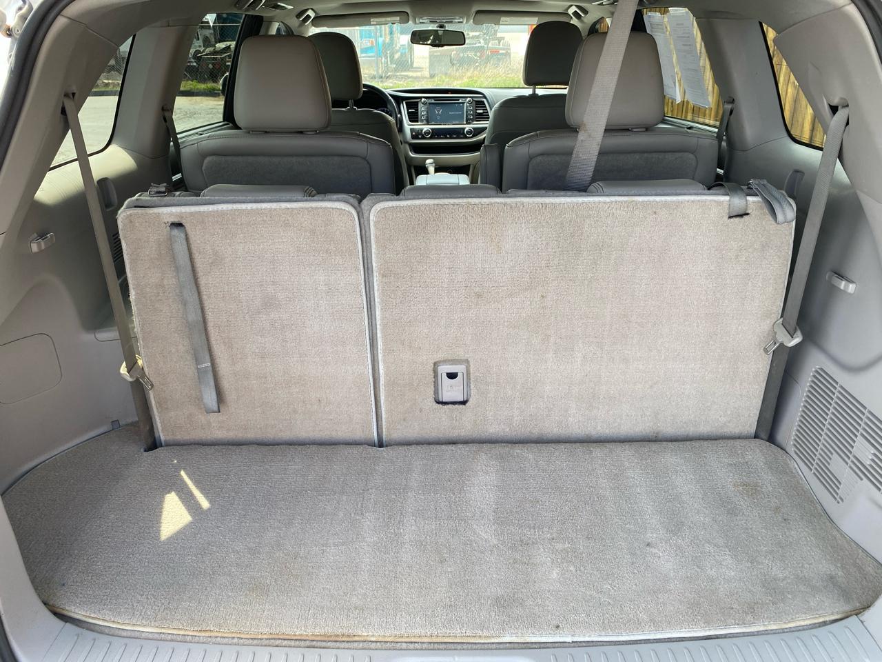 Toyota Highlander FWD 4dr V6 Limited (Natl) 2016