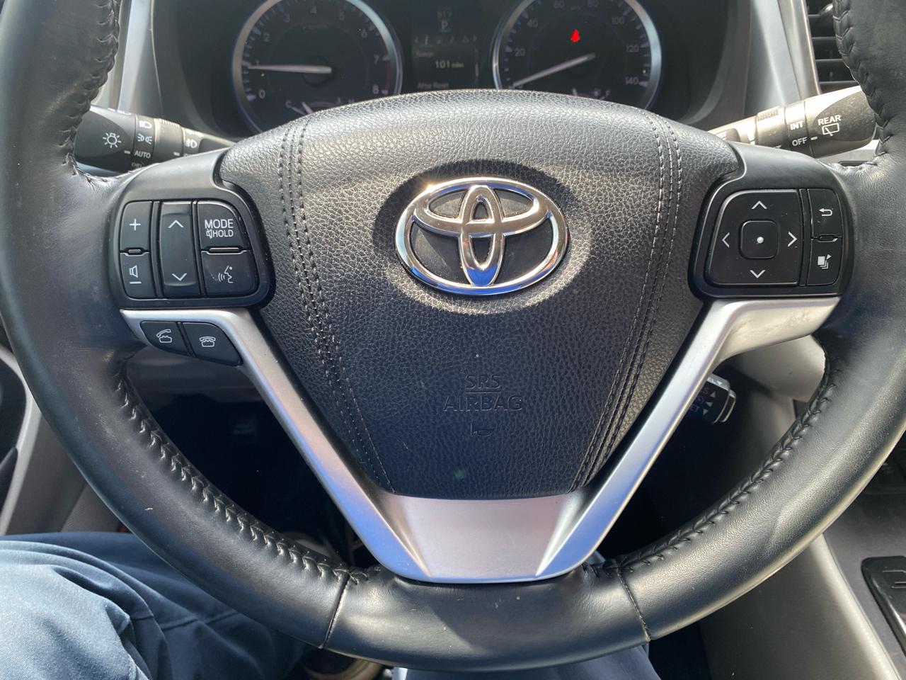 Toyota Highlander FWD 4dr V6 Limited (Natl) 2016