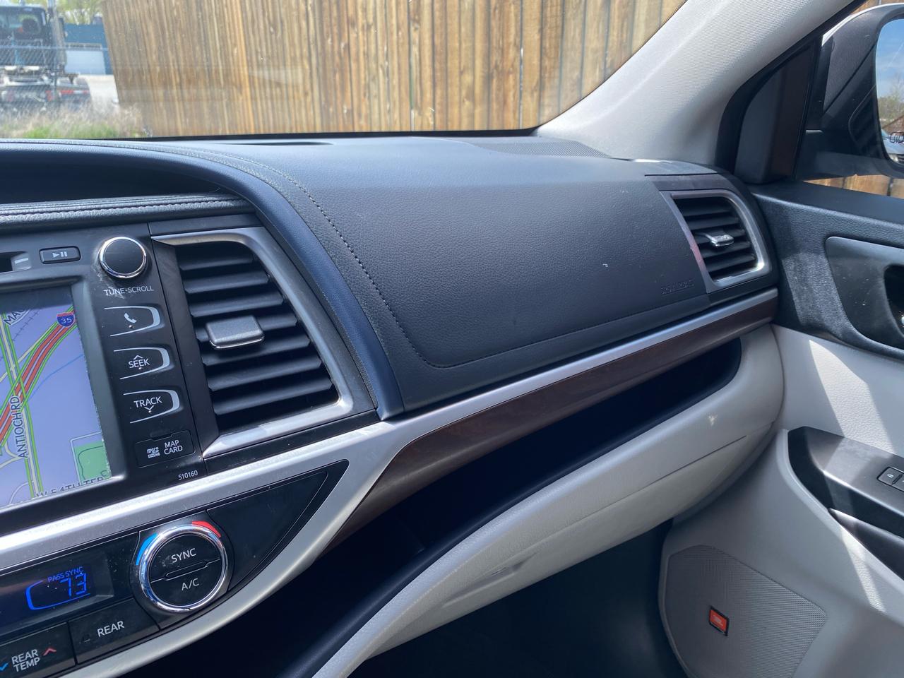 Toyota Highlander FWD 4dr V6 Limited (Natl) 2016