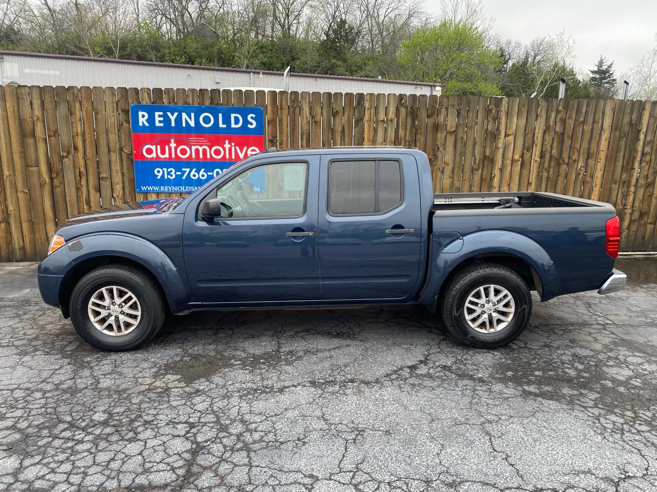 Nissan Frontier 2WD Crew Cab SWB Auto SV 2015
