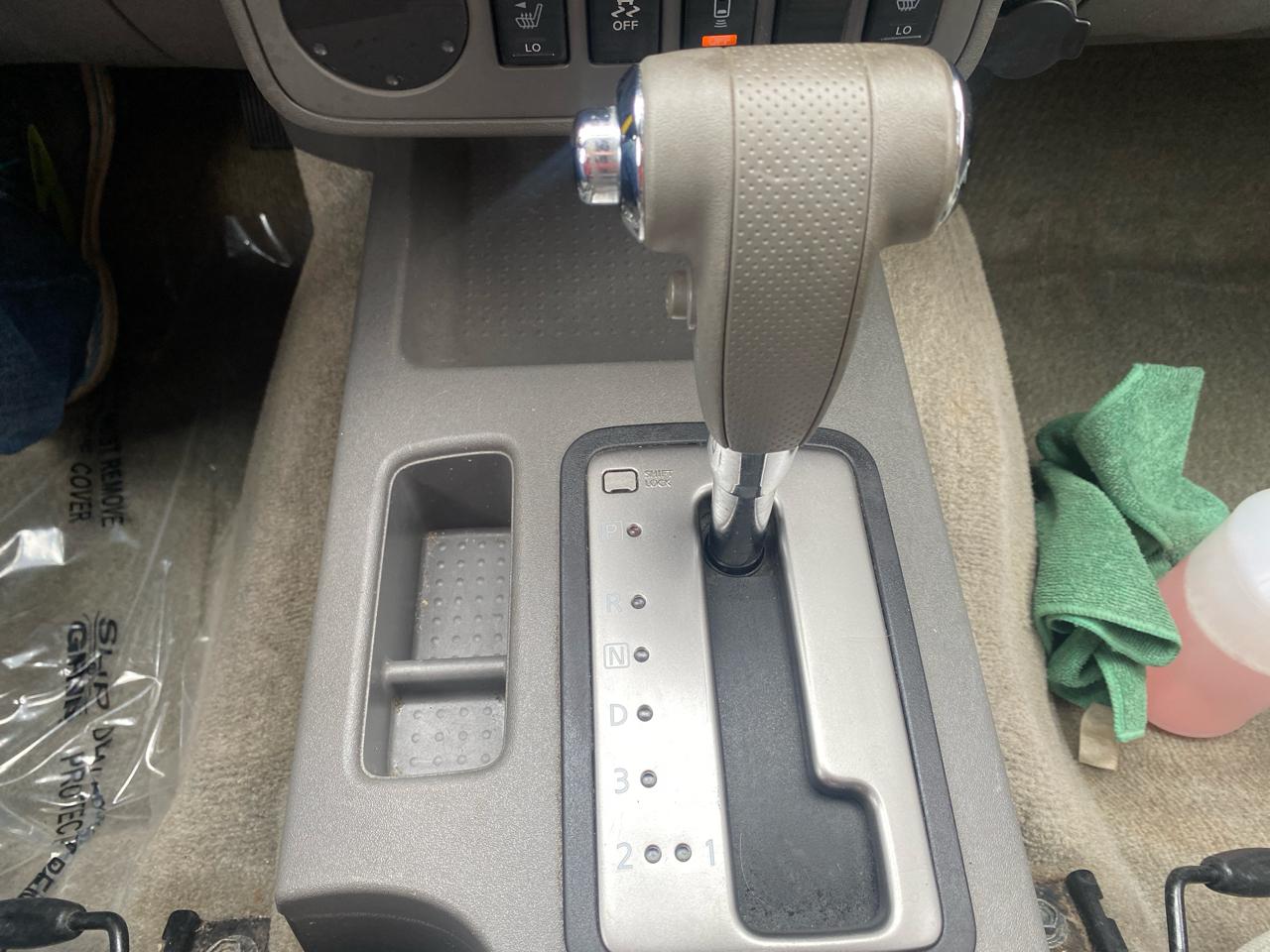 Nissan Frontier 2WD Crew Cab SWB Auto SV 2015