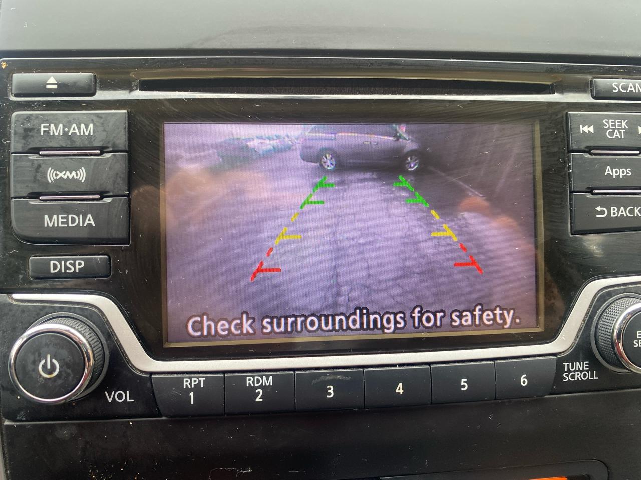 Nissan Frontier 2WD Crew Cab SWB Auto SV 2015