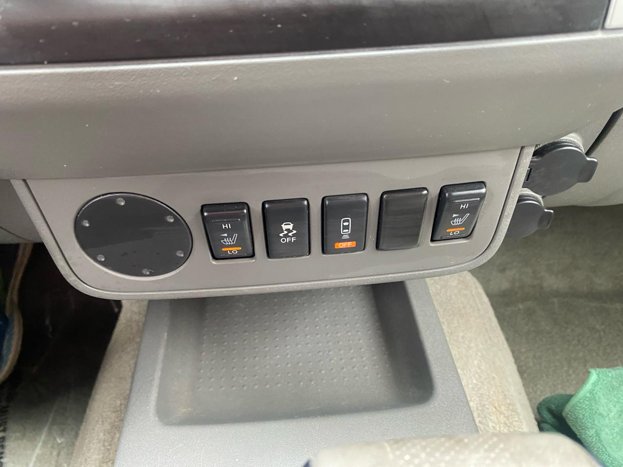 Nissan Frontier 2WD Crew Cab SWB Auto SV 2015