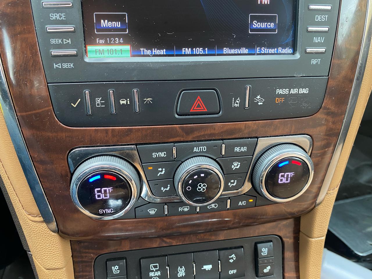 Buick Enclave FWD 4dr Premium 2017