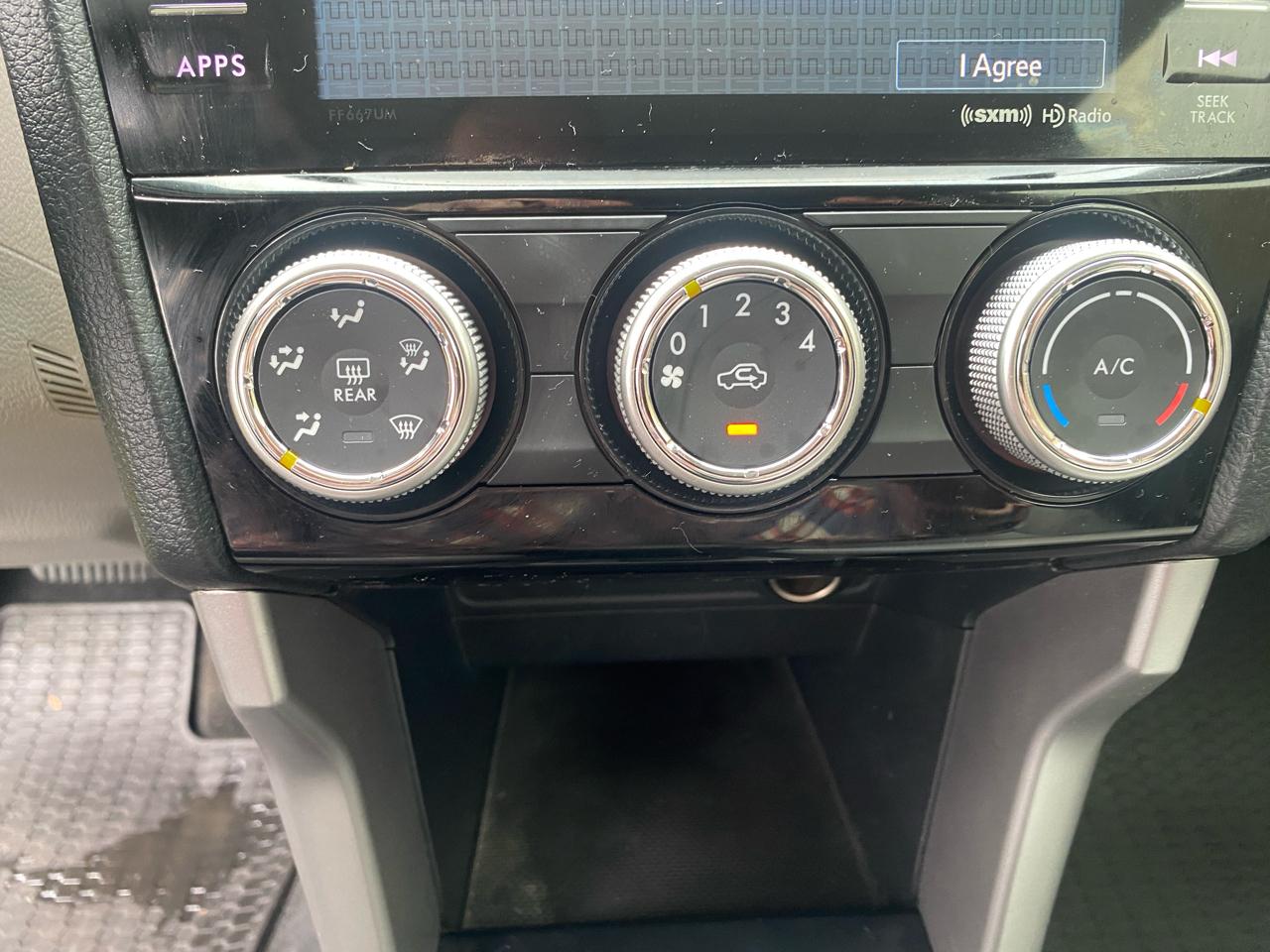 Subaru Forester 4dr CVT 2.5i Premium PZEV 2016