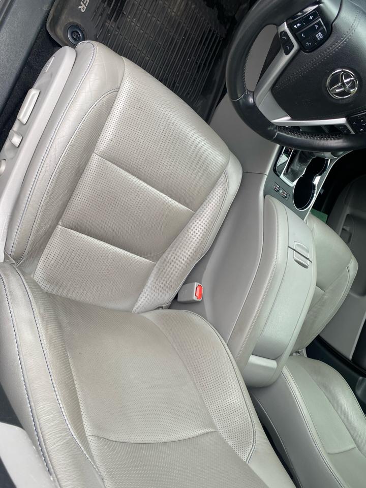 Toyota Highlander Hybrid Limited V6 AWD (Natl) 2019
