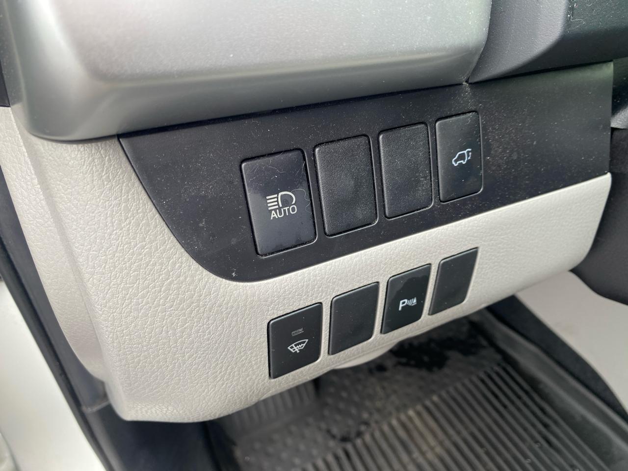 Toyota Highlander Hybrid Limited V6 AWD (Natl) 2019