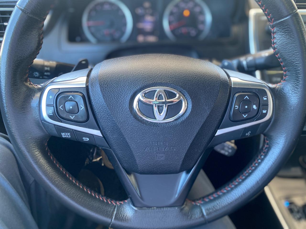 Toyota Camry SE 2017