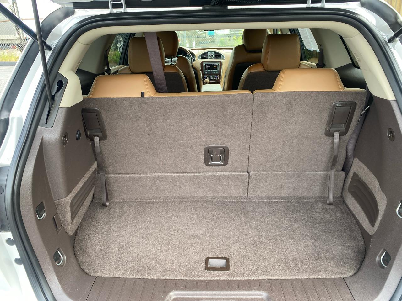Buick Enclave FWD 4dr Leather 2017