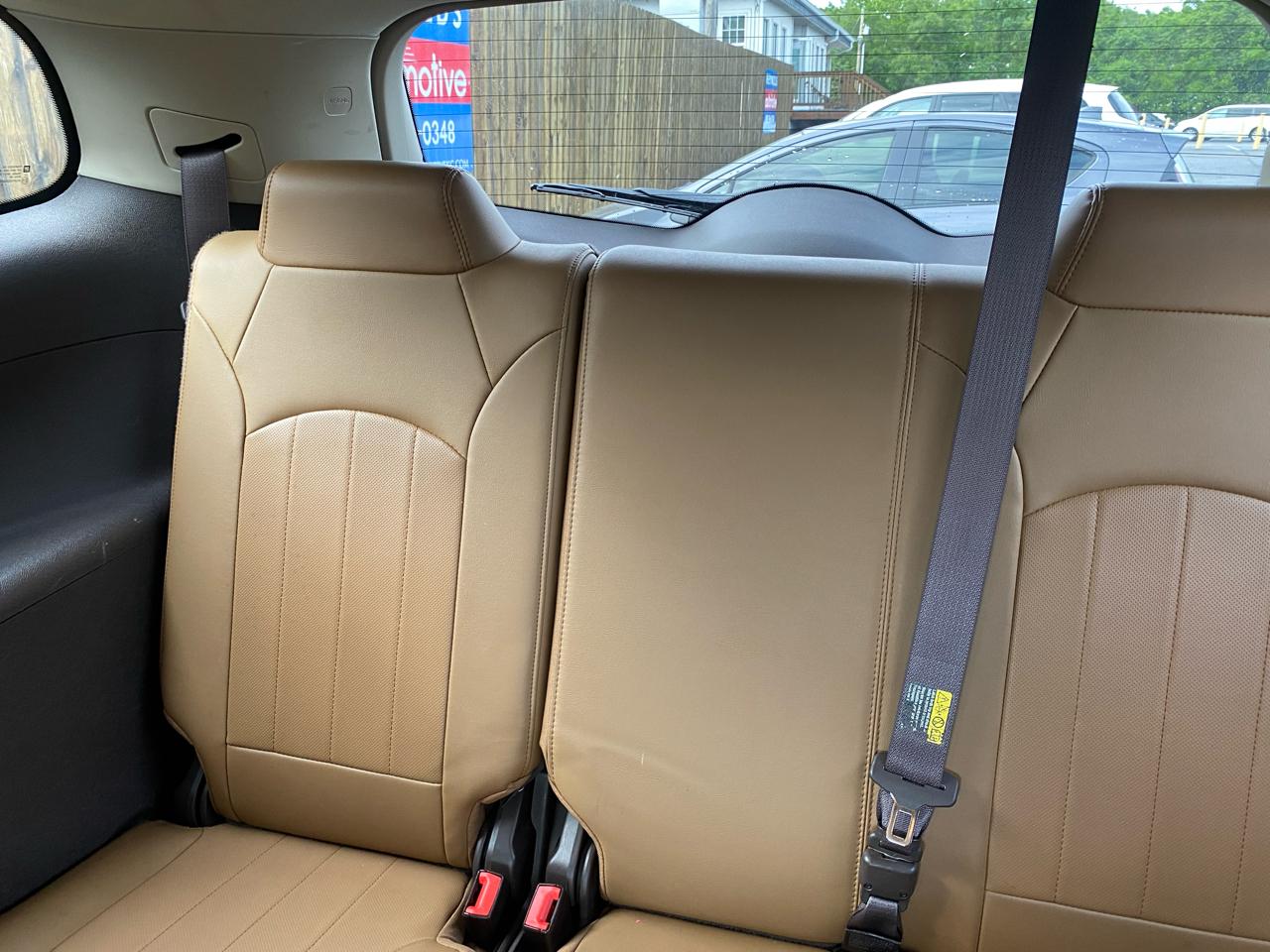Buick Enclave FWD 4dr Leather 2017