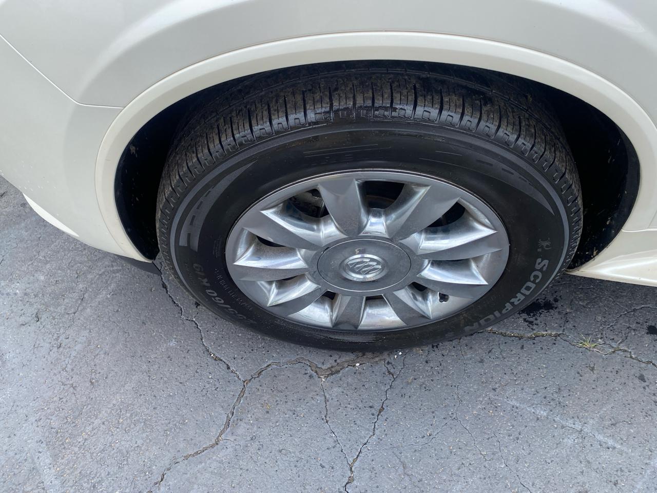 Buick Enclave FWD 4dr Leather 2015