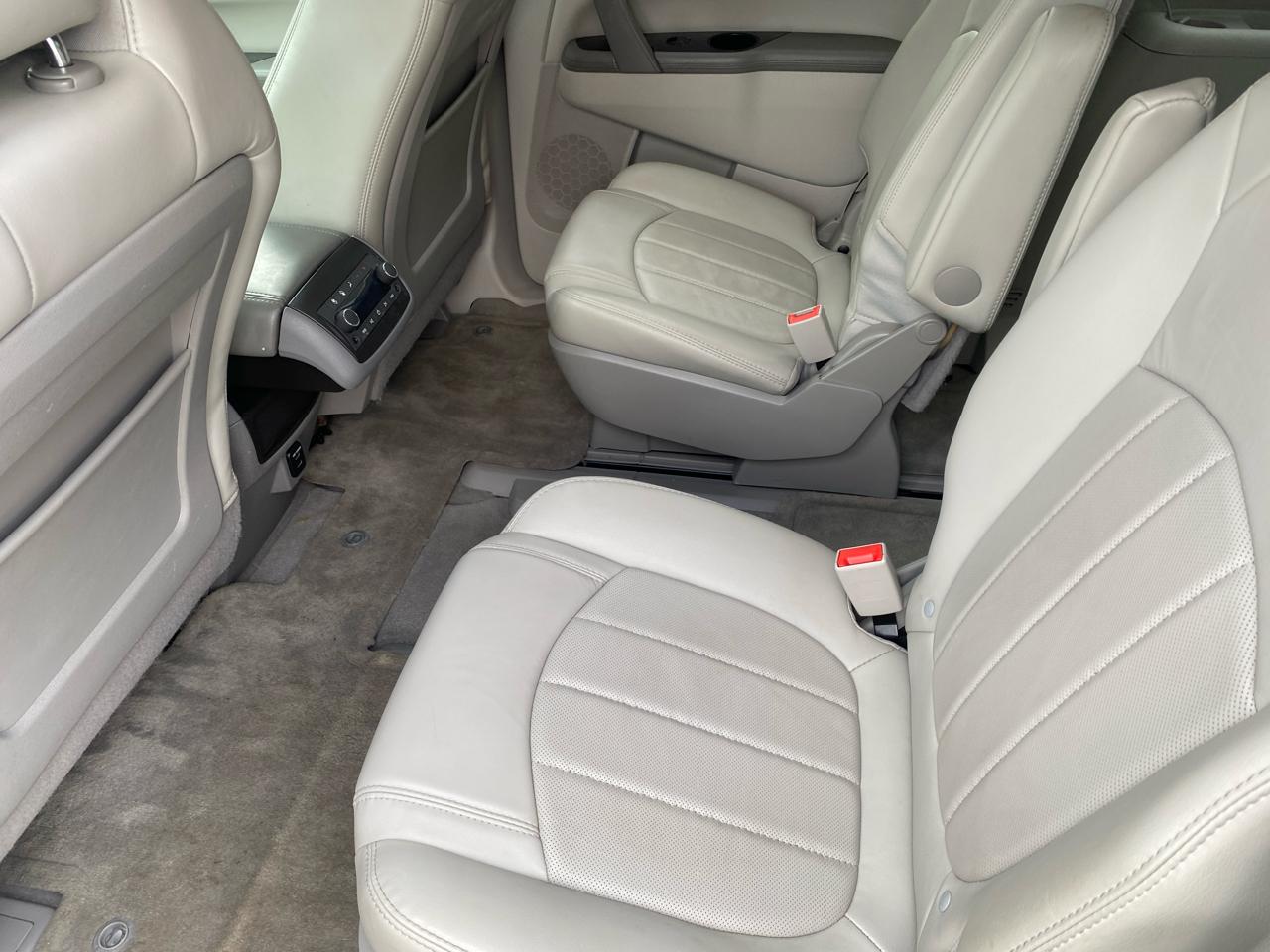 Buick Enclave FWD 4dr Leather 2015