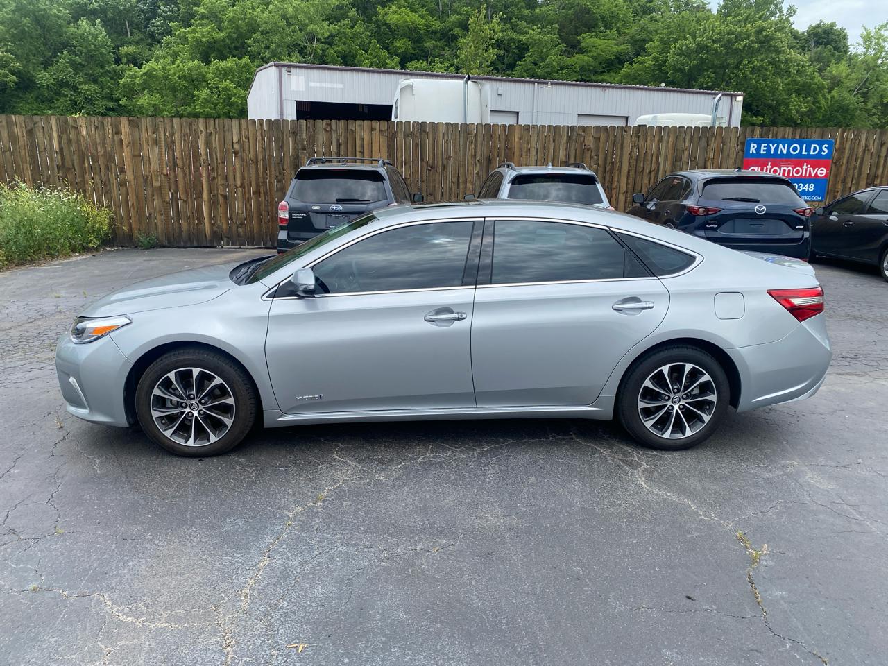 Toyota Avalon Hybrid 4dr Sdn XLE Premium (Natl) 2016
