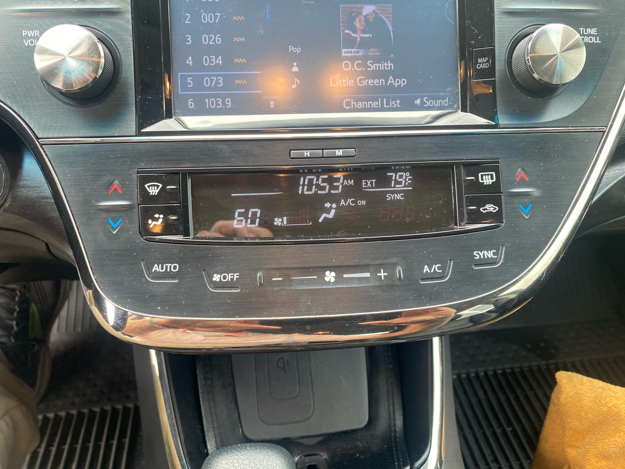 Toyota Avalon Hybrid 4dr Sdn XLE Premium (Natl) 2016