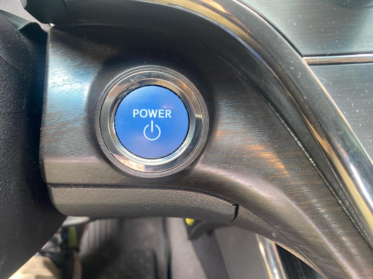 Toyota Avalon Hybrid 4dr Sdn XLE Premium (Natl) 2016