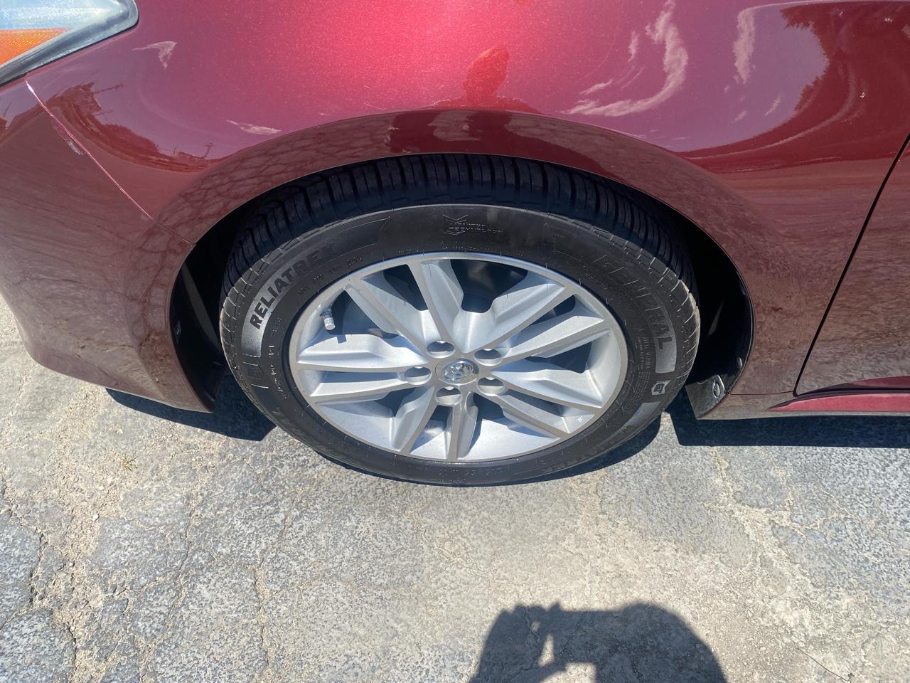 Toyota Avalon 4dr Sdn XLE Touring (Natl) 2015