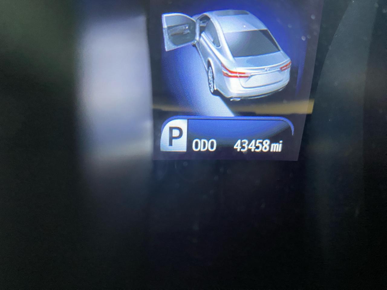 Toyota Avalon 4dr Sdn XLE Touring (Natl) 2015