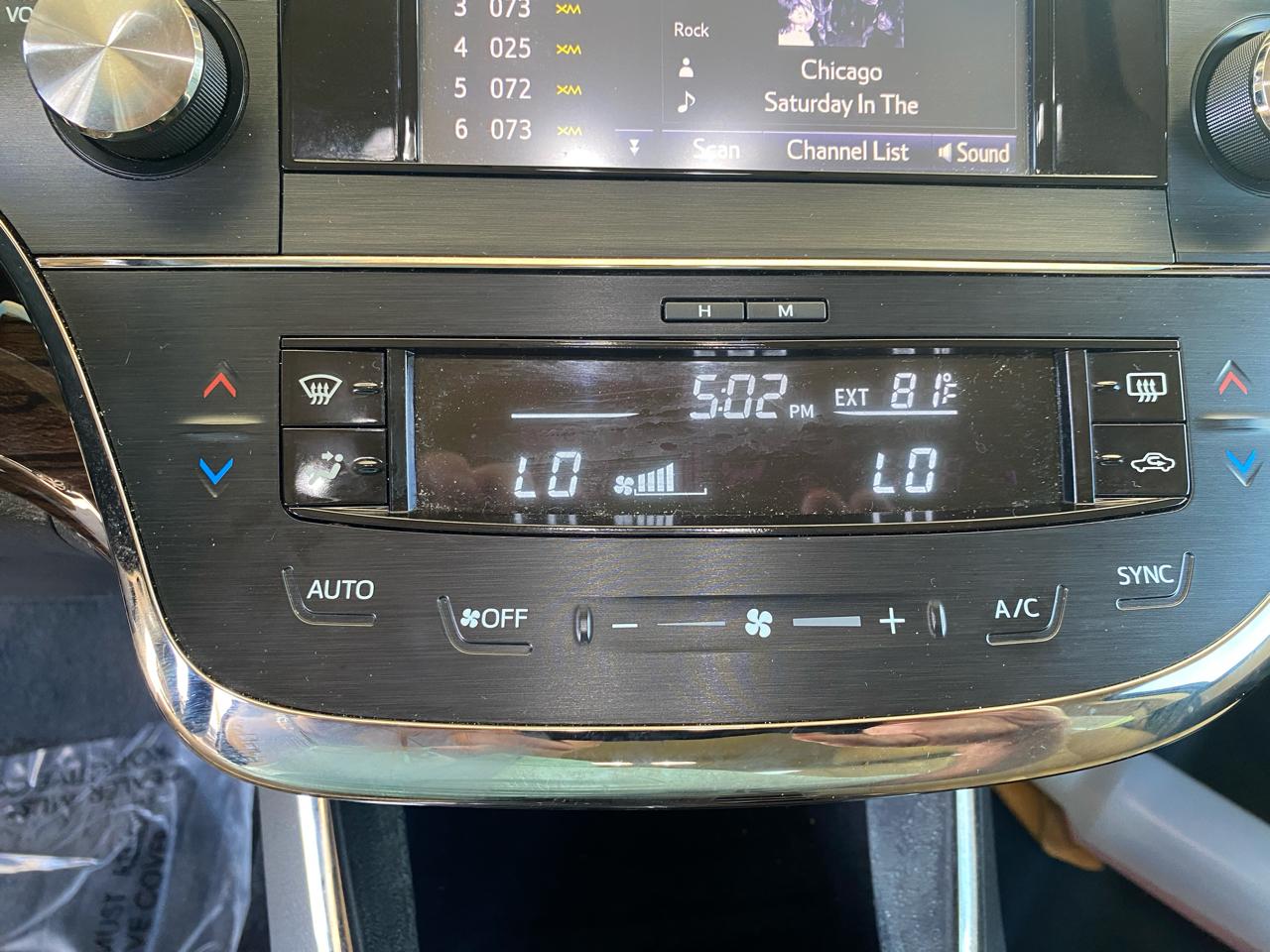 Toyota Avalon 4dr Sdn XLE Touring (Natl) 2015
