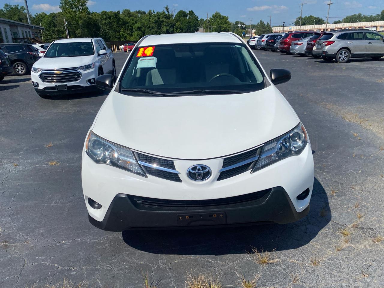Toyota RAV4 FWD 4dr LE (Natl) 2014